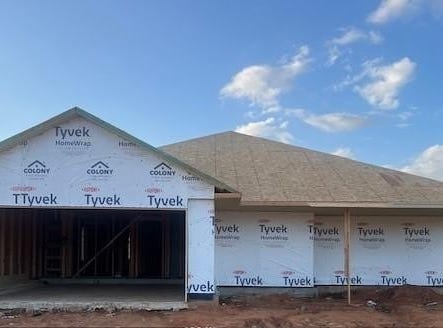904 Hazy Brook Circle, Chickasha, OK 73018