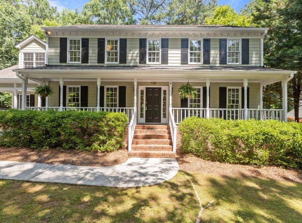 128 Cobblestone Drive, Chapel Hill, NC 27516