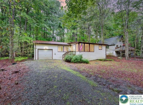 433 Orono Drive, Coolbaugh Twp, PA 18347