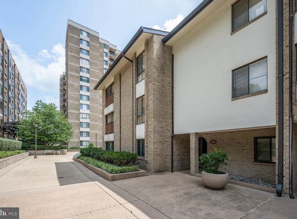 104 MONROE ST #201, ROCKVILLE, MD 20850