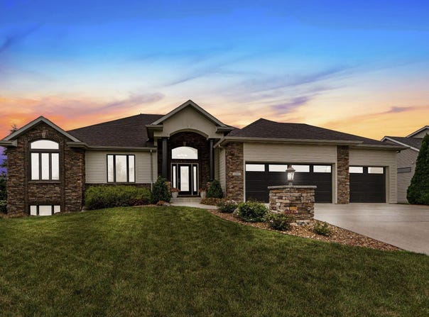 6901 Endicott Drive, Fort Wayne, IN 46845-4684