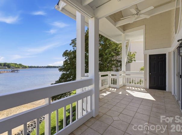 17925 Kings Point Drive, Cornelius, NC 28031