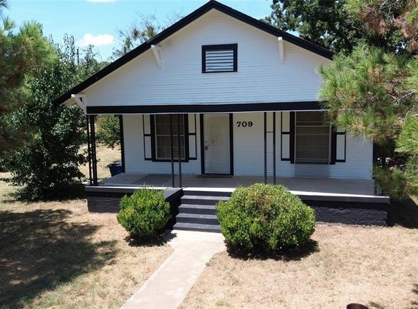 709 E 23rd Street, Cisco, TX 76437