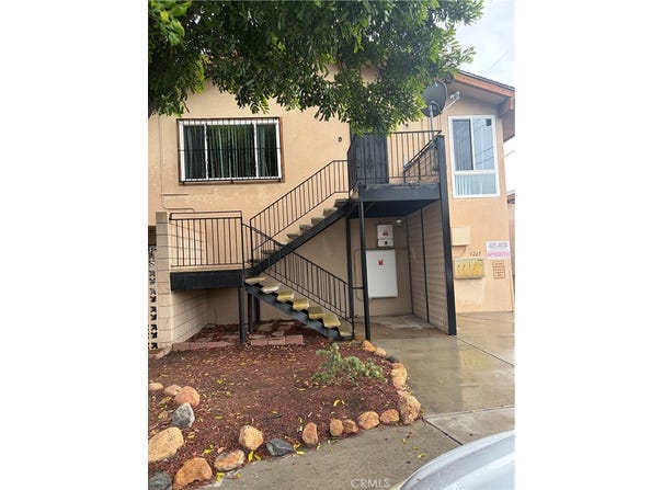1263 Oakdale, El Cajon, CA 92021