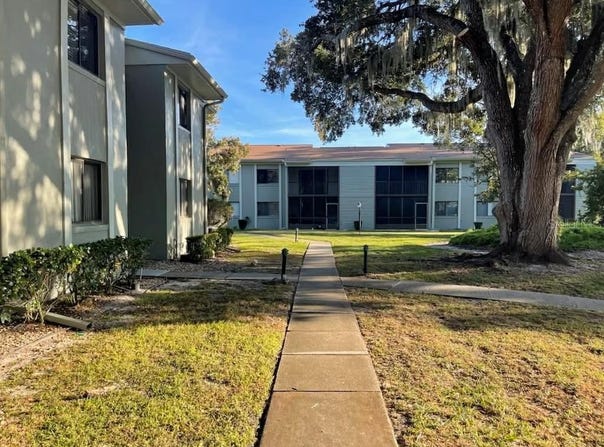 310 NE PALM COAST PARKWAY, PALM COAST, FL 32137