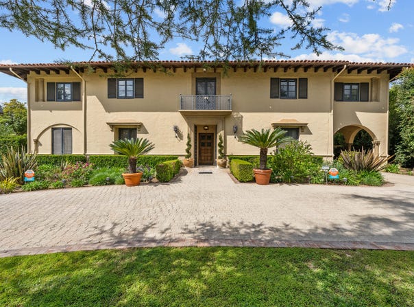 795 Holladay Road, Pasadena, CA 91106