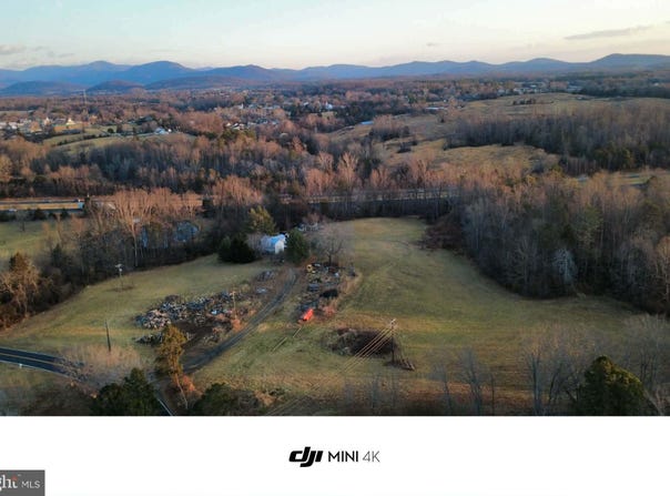 729 CELT Road, STANARDSVILLE, VA 22973