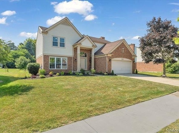 1212 Harvard Drive, Rochester Hills, MI 48307
