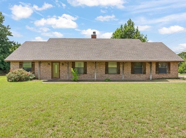 649 Jacie Court, Burleson, TX 76028