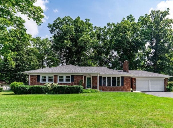 1263 Oakwood Road, Marion, OH 43302