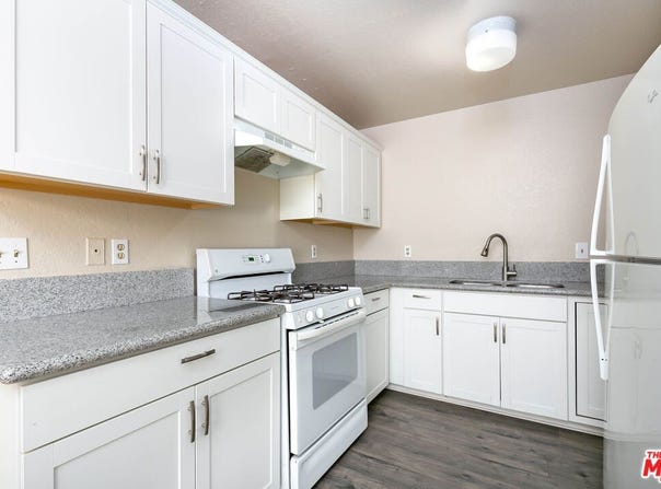 550 E Avenue H14, Lancaster, CA 93535