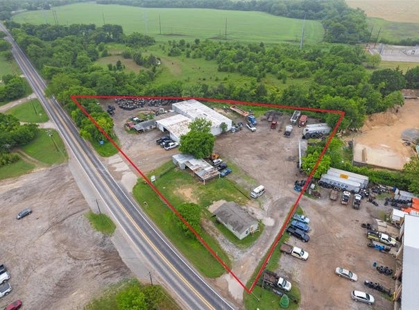 316 Howard Road, Waxahachie, TX 75165