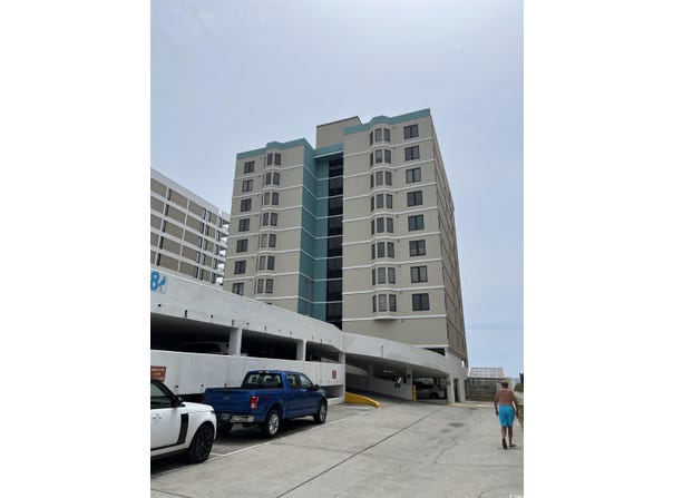 6108 N Ocean Blvd., North Myrtle Beach, SC 29582