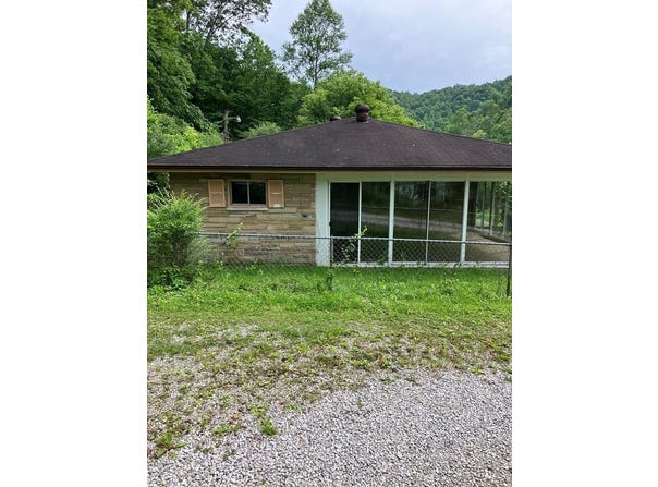 5527 Hwy 160 S, Littcarr, KY 41834