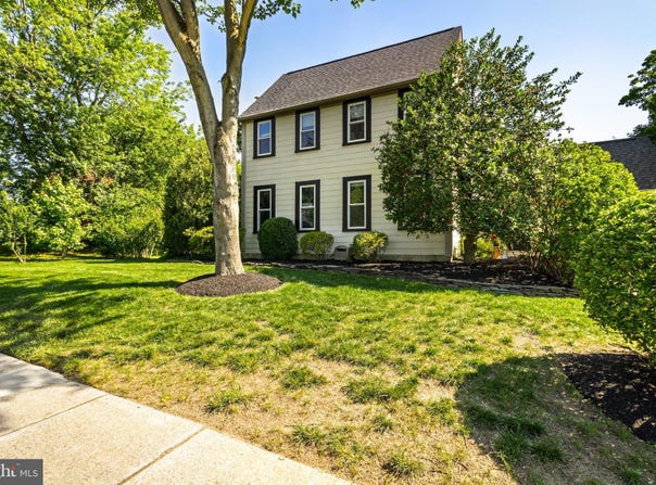 24 STURBRIDGE AVENUE, DEPTFORD, NJ 08096