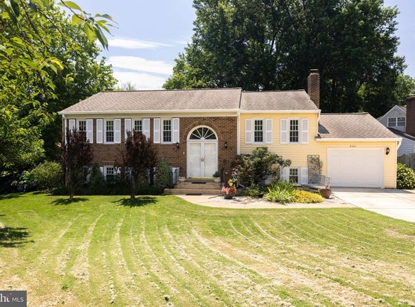 8001 LAKE PLEASANT DR, SPRINGFIELD, VA 22153