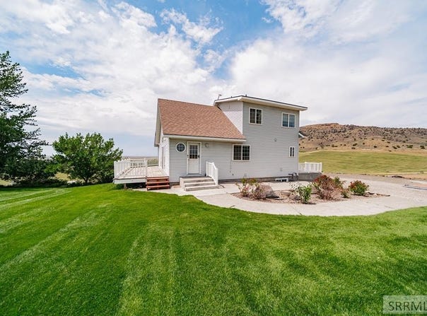 1000 E Butte Road, Menan, ID 83434