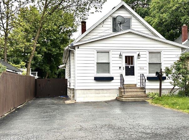 2618 STANTON Street, Rotterdam, NY 12306