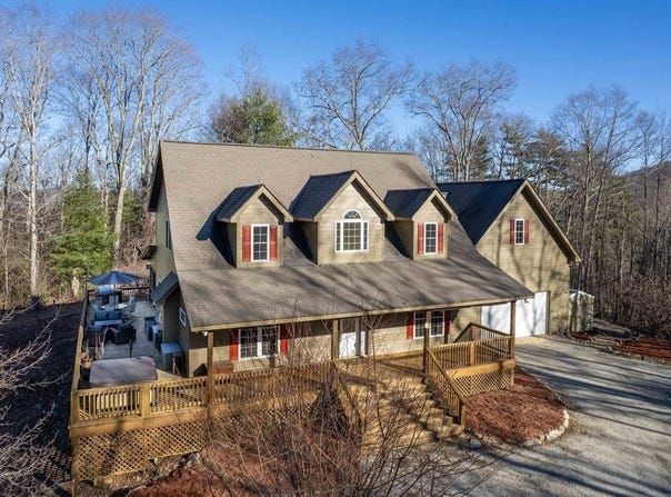 222 Notta Road, Cullowhee, NC 28723