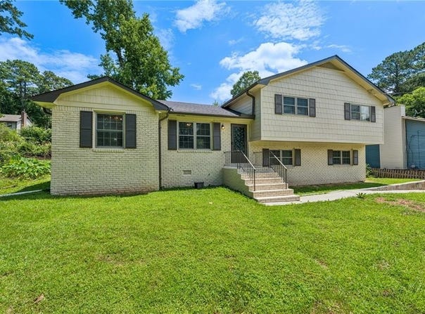 498 Cole Drive SW, Lilburn, GA 30047