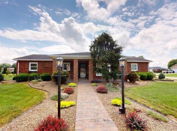 4176 N Meadow Lark Lane, Jasper, IN 47546