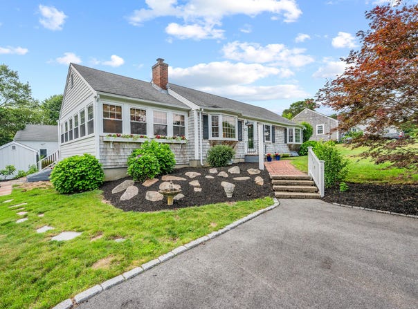69 Joan Road, Centerville, MA 02632