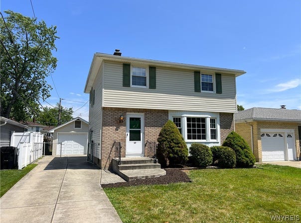 67 Nadon Place, Tonawanda, NY 14150