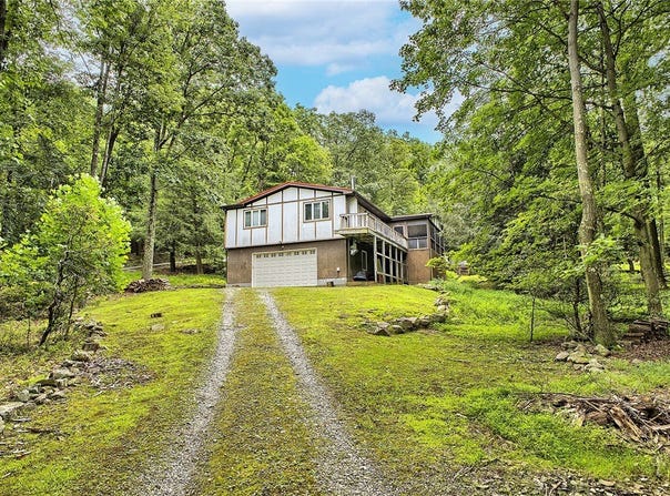 114 Alpine Rd, Bullskin Twp, PA 15610