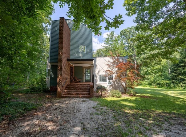 2246 Country Club, Appomattox, VA 24522