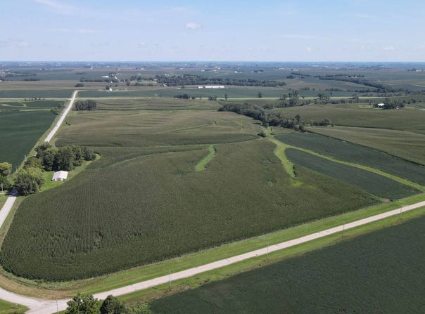 2480 Carbon Trl, Leighton, IA 50143