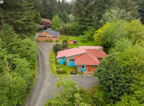 5005 BARRETT CREEK LN, Florence, OR 97439