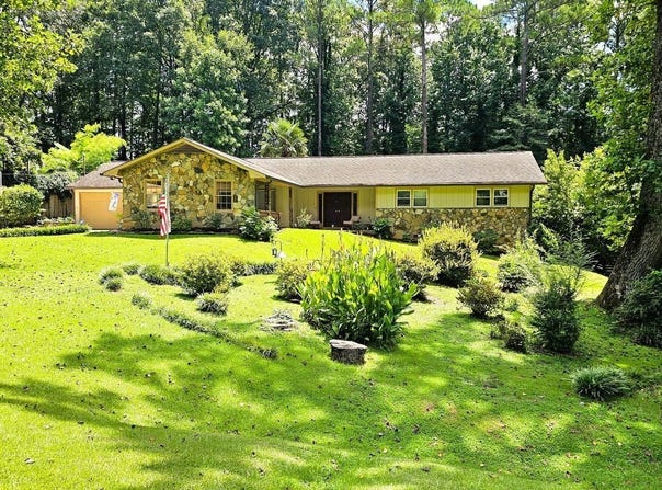 4682 Lucerne Valley Road SW, Lilburn, GA 30047