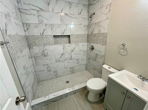 310 N Lakeview Drive, Lacy Lakeview, TX 76705