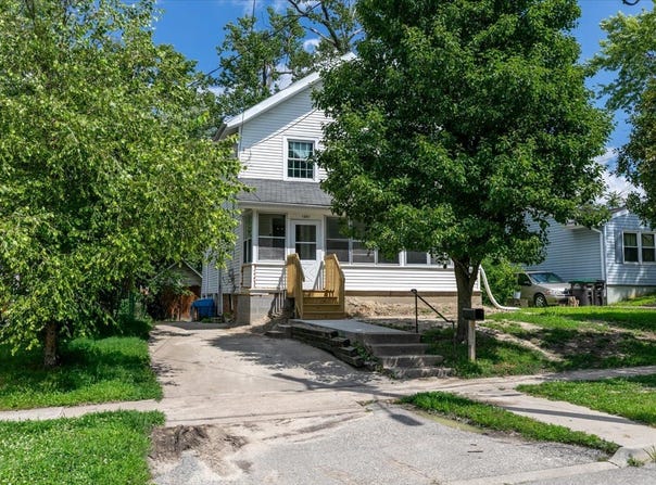 1241 4th Street, Des Moines, IA 50314