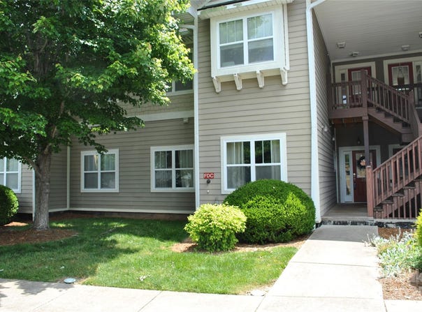 20 Foxden Drive, Fletcher, NC 28732