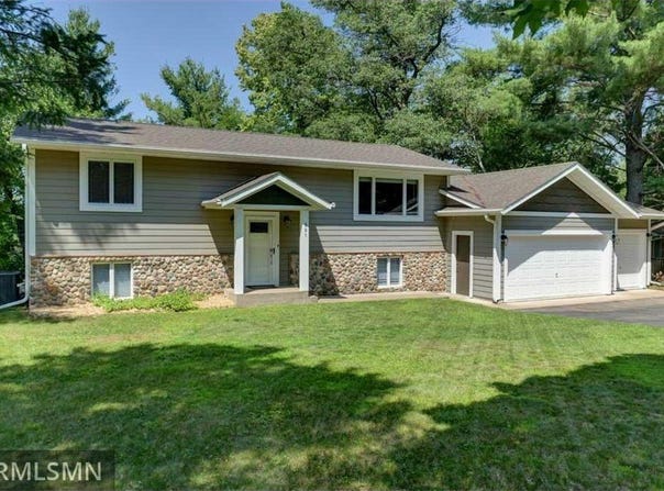 991 Lone Pine Court, Garfield Twp, WI 54001