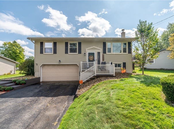 4585 Alderwood Drive, Canfield, OH 44406