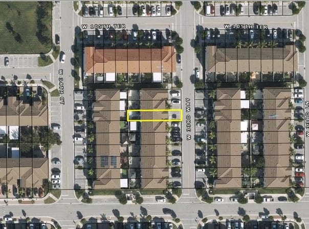 10490 W 33rd Way, Hialeah, FL 33018