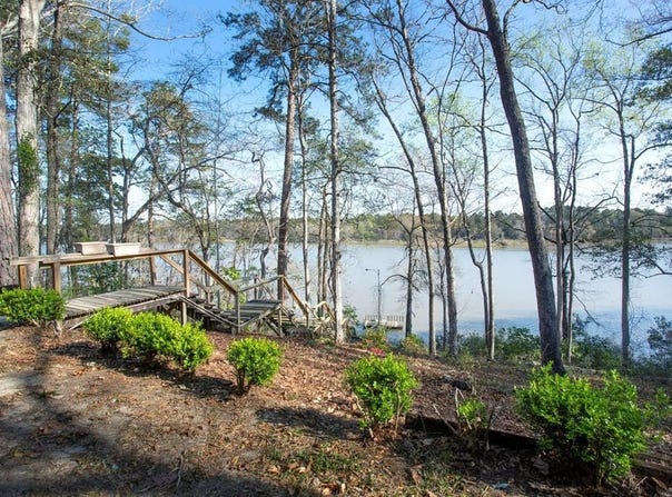 148 Oakridge Trail, Eufaula, AL 36027