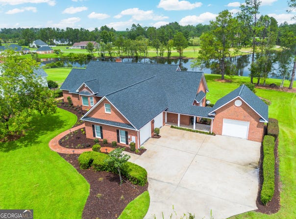 161 Green Tree Drive, Broxton, GA 31519