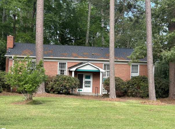 402 Chestnut Street, Clinton, SC 29325