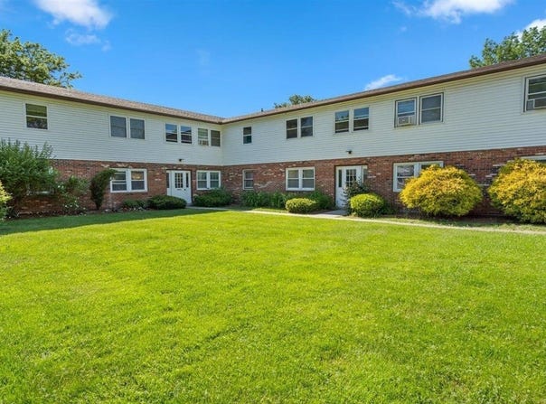 111 Sherwood Square, Essex Junction, VT 05452