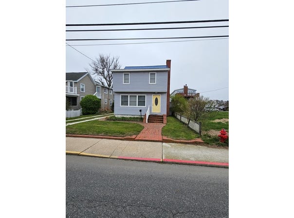 3482 MAIN ST, CHINCOTEAGUE, VA 23336