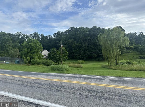 35 VALLEY ROAD, SHREWSBURY, PA 17361
