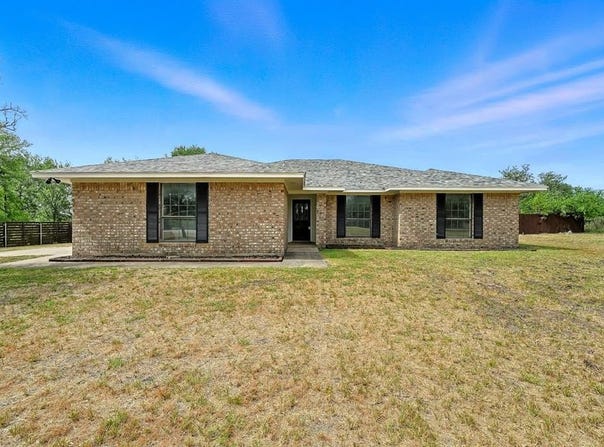 602 Valley Trail Drive, Weatherford, TX 76087