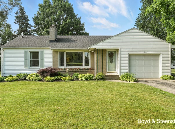 1730 76th Street SW, Byron Center, MI 49315