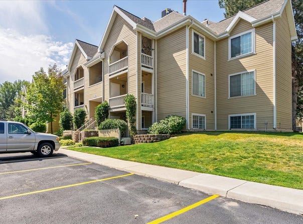 1206 E WATERSIDE, Midvale, UT 84047
