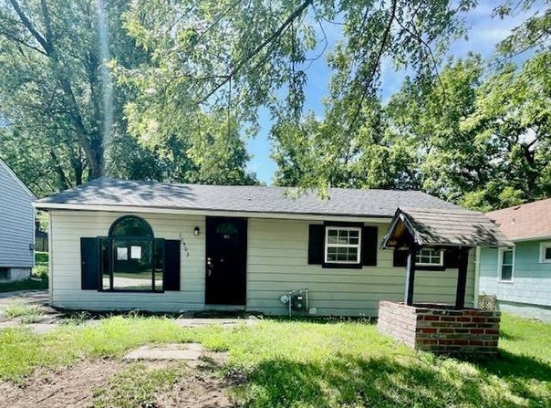 10503 E SCARRITT AVE, SUGAR CREEK, MO 64054