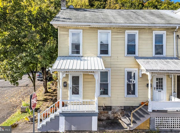 68 S 5TH Street, NEWPORT, PA 17074