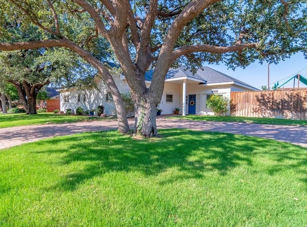 4100 Skyline Dr, Midland, TX 79707